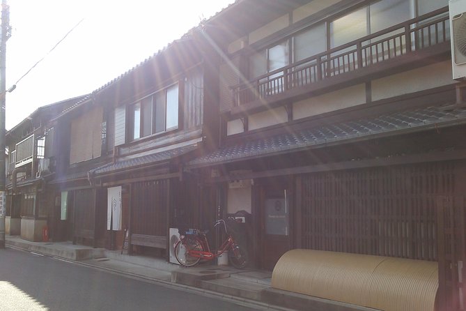 Private Japanese music concert - Private koto and kokyu, hosted in a Kyoto Kyomachiya house