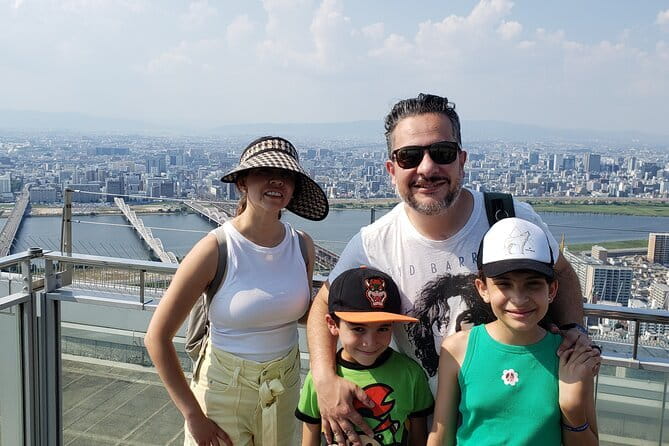Private Osaka Tour from Kyoto with guide by public transportation - Osaka Castle: history that actually gets time