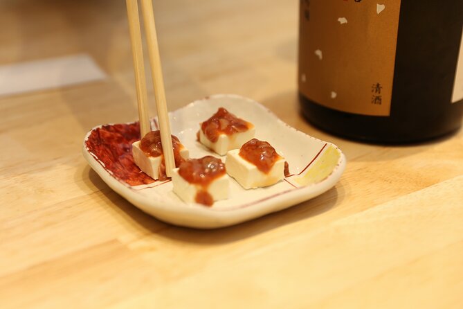 Private Sake Tasting in Central Kyoto with Sake Sommelier - How Kenji Guides You: Ordering, Enjoying, and Tasting