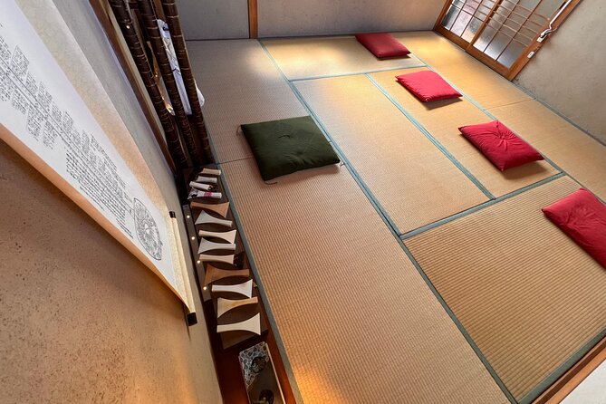 Shamisen Experience in Kyoto 【Private】 - The souvenir gift: a small extra that makes it feel complete