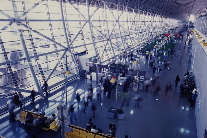 Shared Departure Transfer : Kyoto City to Kansai International Airport - Door-to-Door Pickup: Where You Actually Meet the Driver
