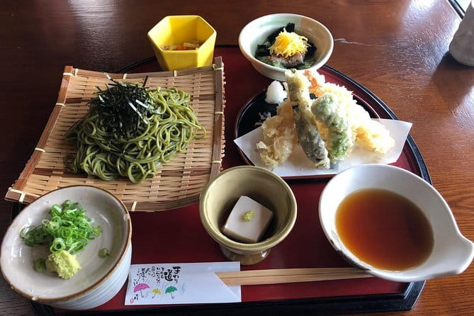 Slow Cycling Tour at Uji's Matcha Green Tea Fields and Heritage - The navigator factor: why local guidance changes the whole day