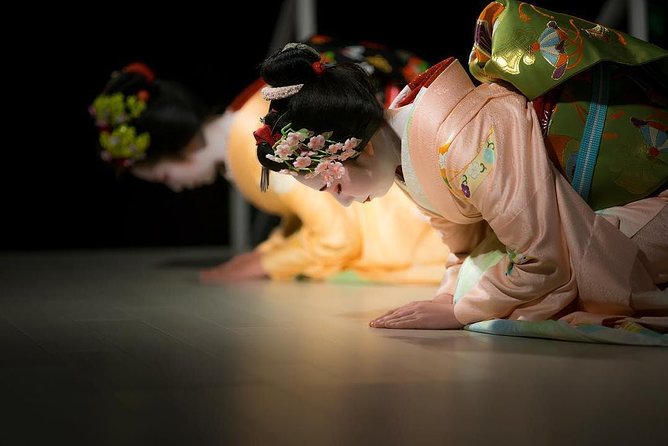 Small-Group Dinner Experience in Kyoto with Maiko and Geisha - Group size and attention: max 10 keeps it personal