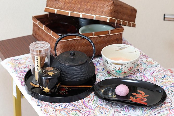 Sushi or Traditional Japanese Cuisine in a Kyoto Home with Emika - Price and what your $79 really covers
