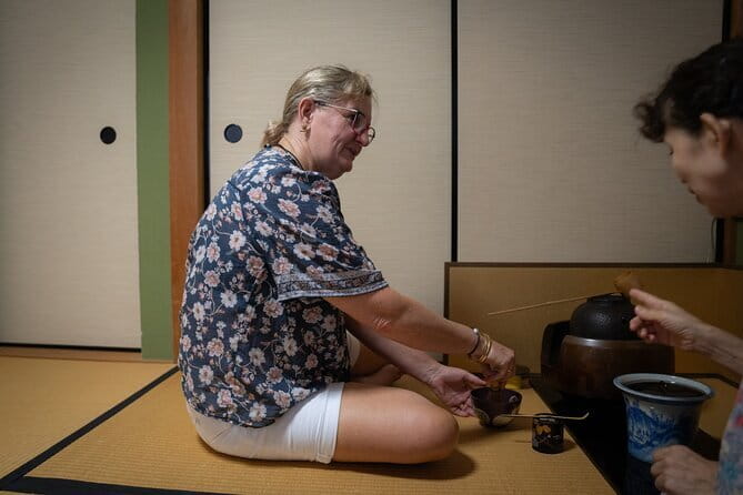 Tea Ceremony Experience in Kyoto - Location check: Shimogamo area and easy walks