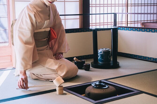 Tea Ceremony with Kimono and Professional Photoshoot in Kyoto - Where This Kyoto Tea Ceremony Starts: Nishiki Orizuruya Meeting Point