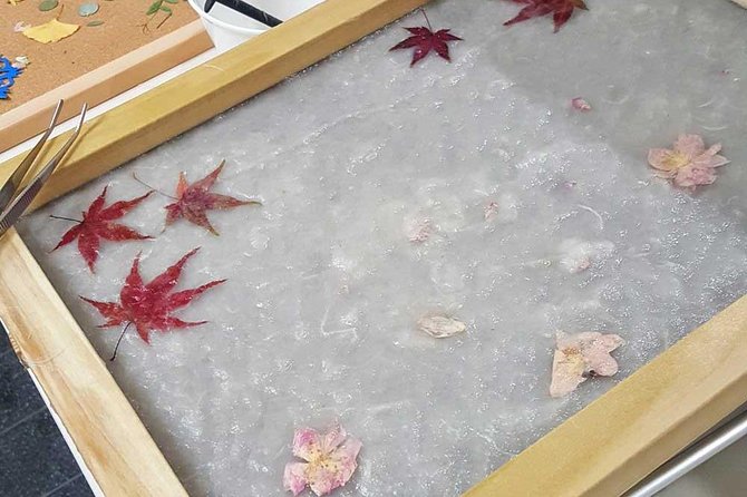 Traditional Japanese Washi Papermaking- Kyoto morning - Timing it in your Kyoto day: morning-friendly and indoors